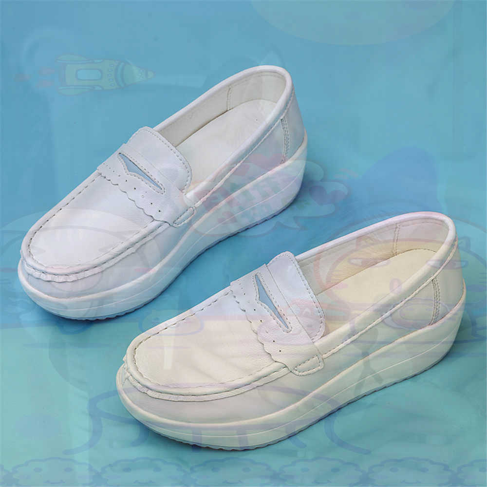Plataform Sepatu Kets Merah Mu - Men'S Grooming Lounge ulasan dan harga